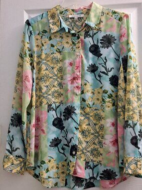 Rose + Olive Women’s Floral Patchwork Print Blouse Size Large Button Up spring